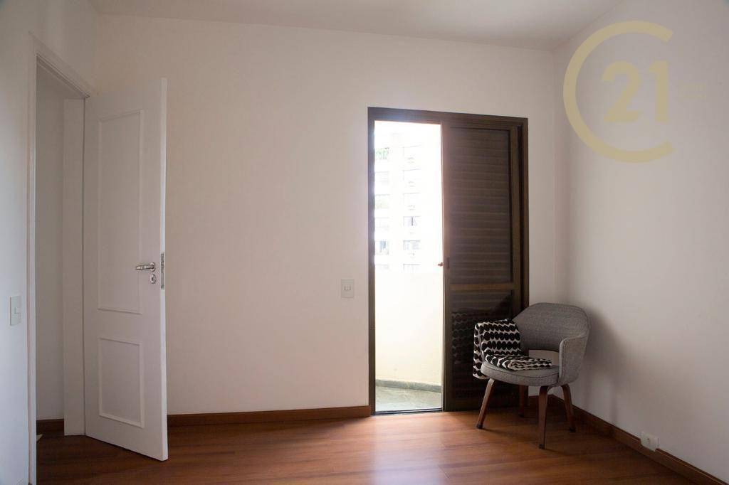 Apartamento à venda com 3 quartos, 130m² - Foto 13