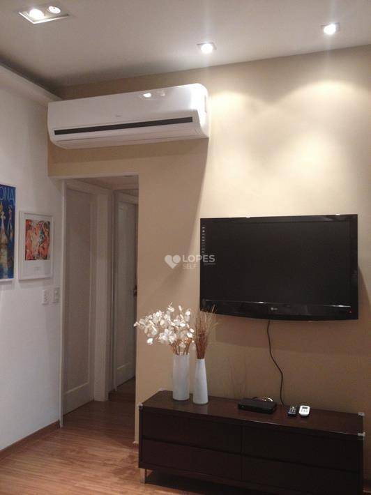 Apartamento à venda com 2 quartos, 65m² - Foto 2