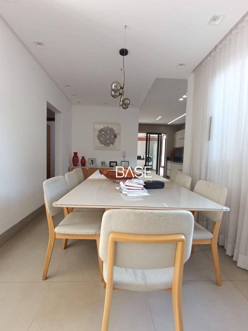 Apartamento, 3 quartos, 105 m² - Foto 1