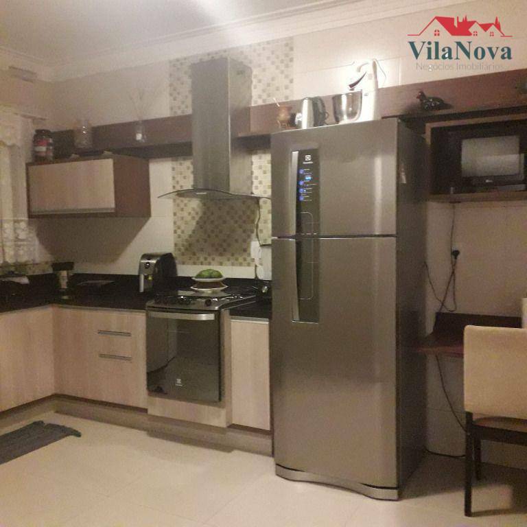 Casa à venda com 3 quartos, 240m² - Foto 5