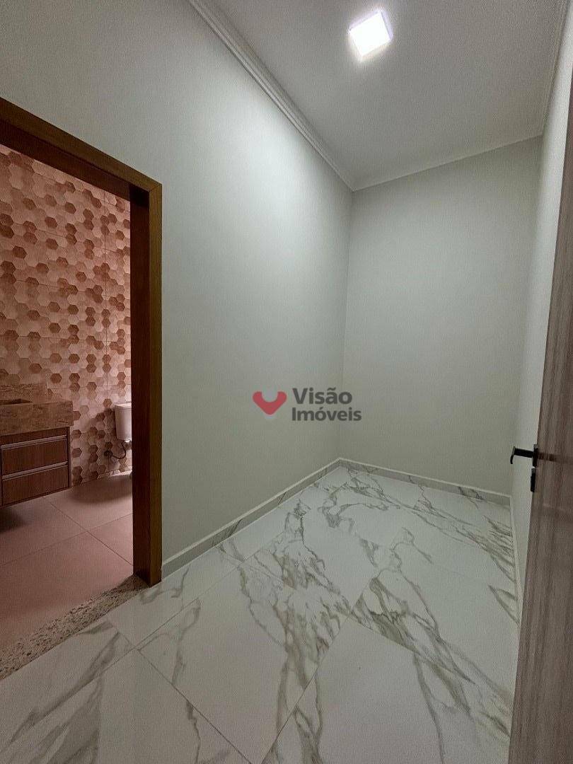 Casa à venda com 3 quartos, 177m² - Foto 8