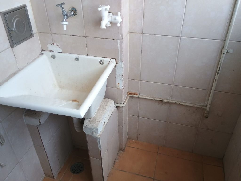 Apartamento à venda e aluguel com 2 quartos, 50m² - Foto 10