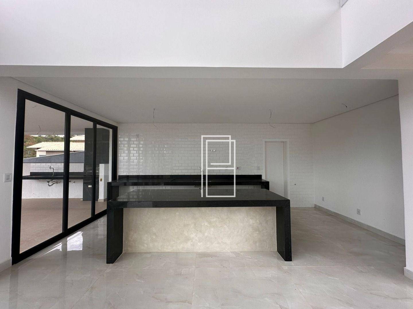 Casa de Condomínio à venda com 4 quartos, 290m² - Foto 11