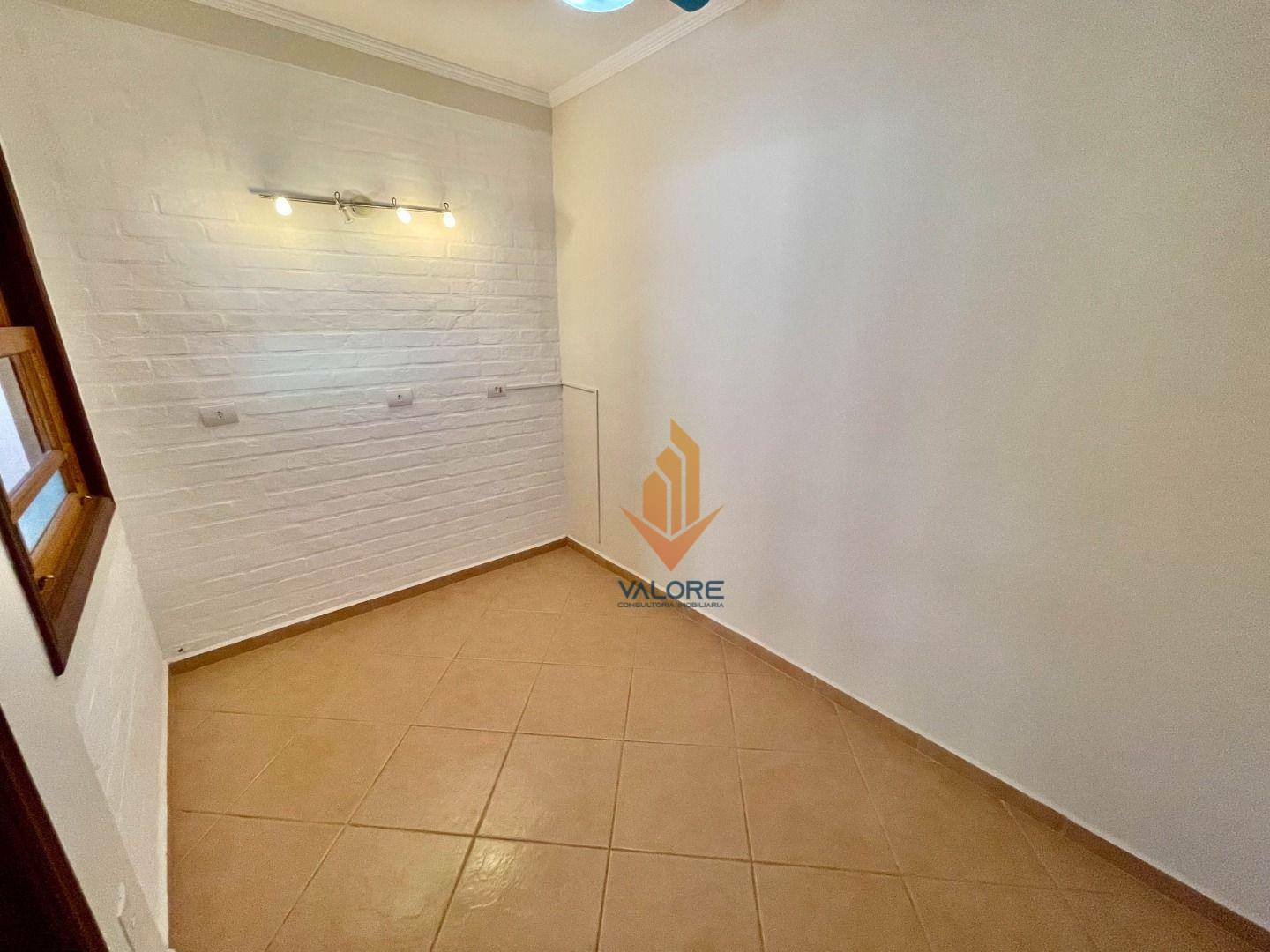 Casa de Condomínio à venda com 4 quartos, 350m² - Foto 37