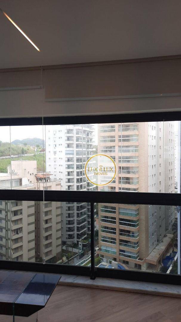 Apartamento para alugar com 4 quartos, 380m² - Foto 21