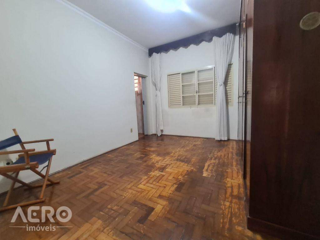 Casa à venda com 3 quartos, 190m² - Foto 7