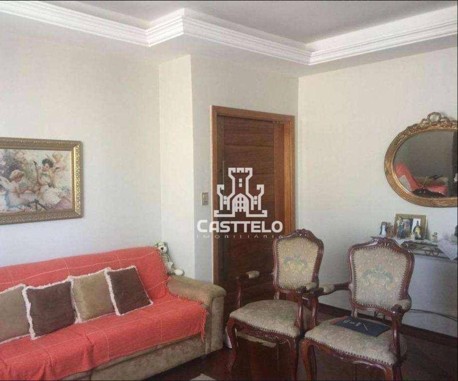 Casa à venda e aluguel com 4 quartos, 210m² - Foto 2