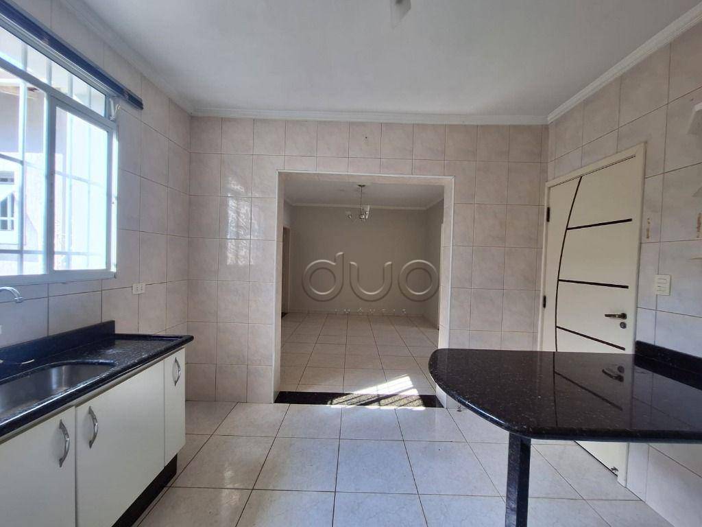 Casa para alugar com 3 quartos, 138m² - Foto 11