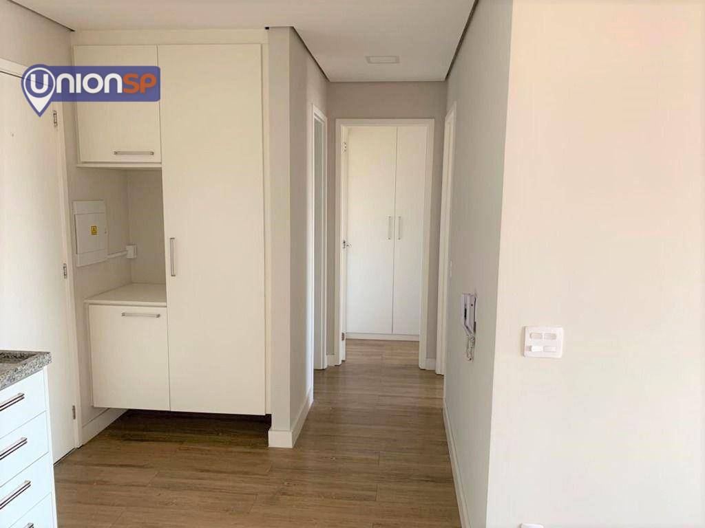 Apartamento à venda com 2 quartos, 79m² - Foto 2