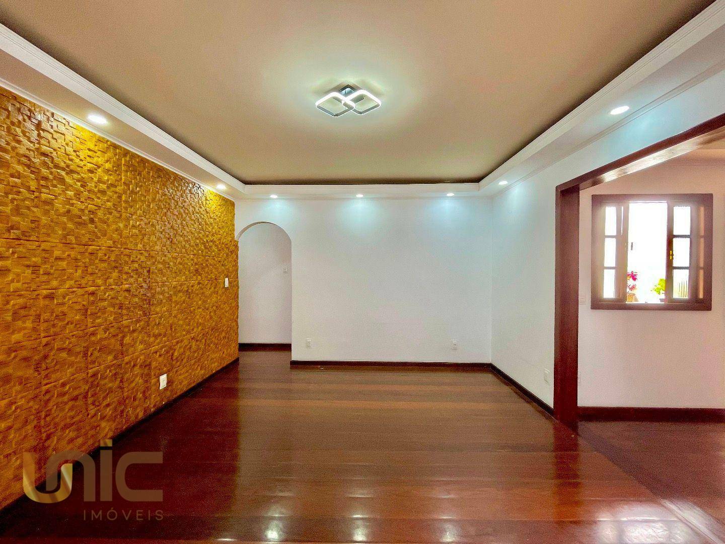 Casa à venda com 3 quartos, 140m² - Foto 5