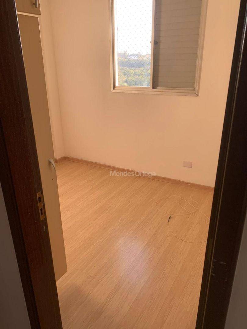 Apartamento para alugar com 3 quartos, 65m² - Foto 9