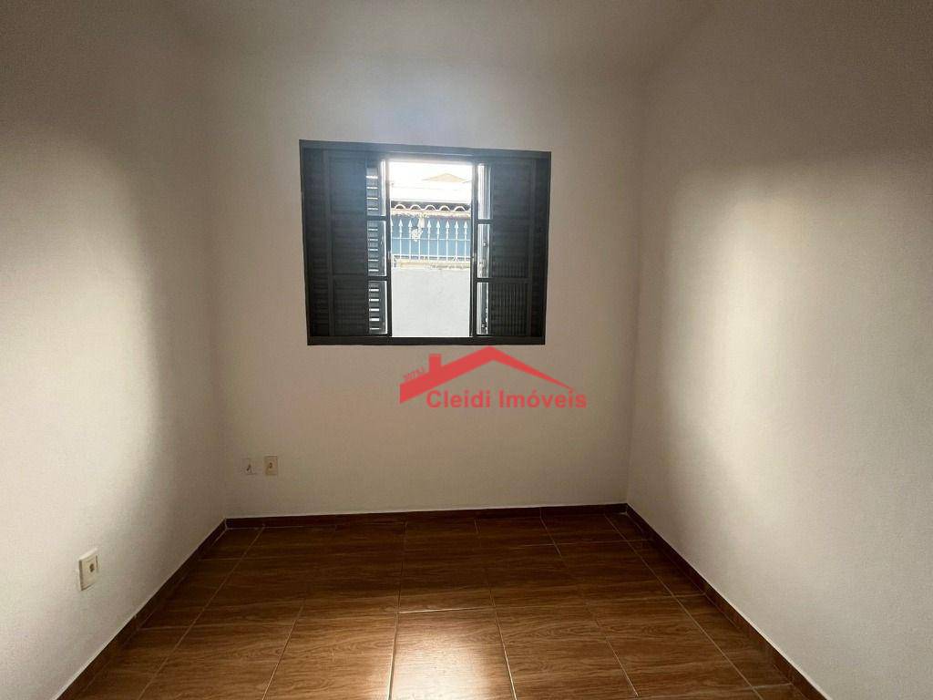 Casa para alugar com 3 quartos, 125m² - Foto 8