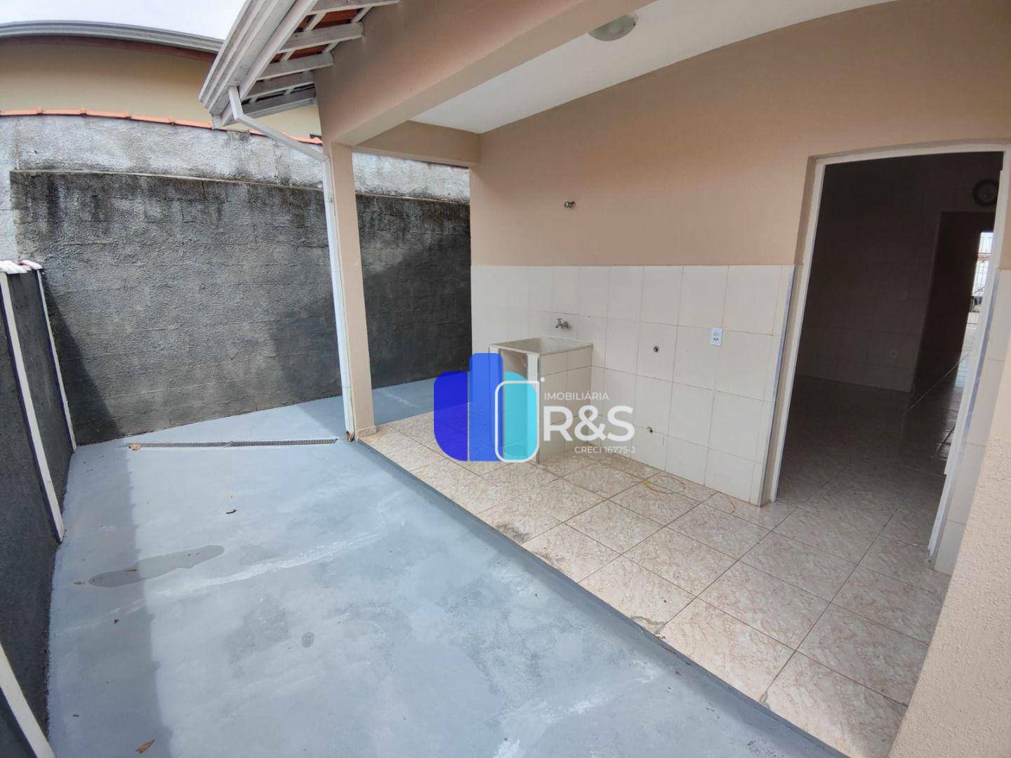 Casa para alugar com 3 quartos, 195m² - Foto 6