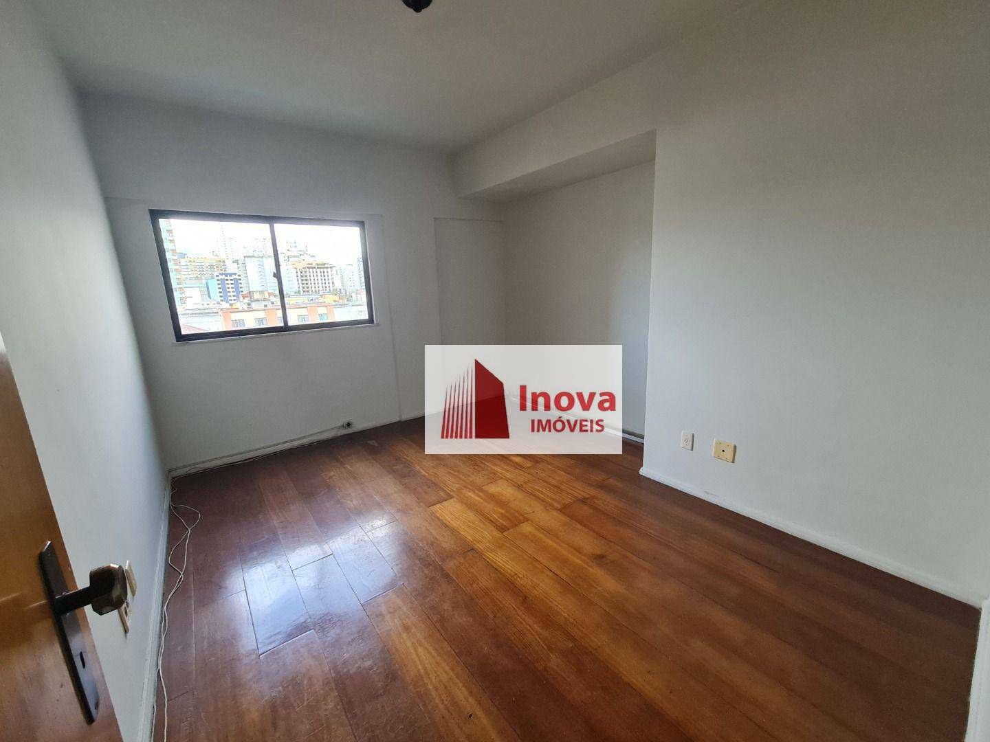 Apartamento para alugar com 2 quartos, 79m² - Foto 9