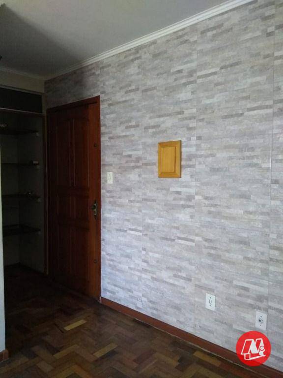 Apartamento à venda com 3 quartos, 77m² - Foto 4