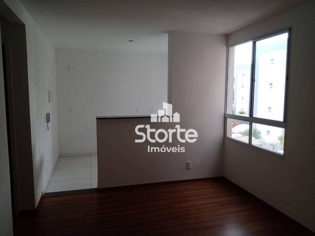 Apartamento à venda com 2 quartos, 44m² - Foto 2