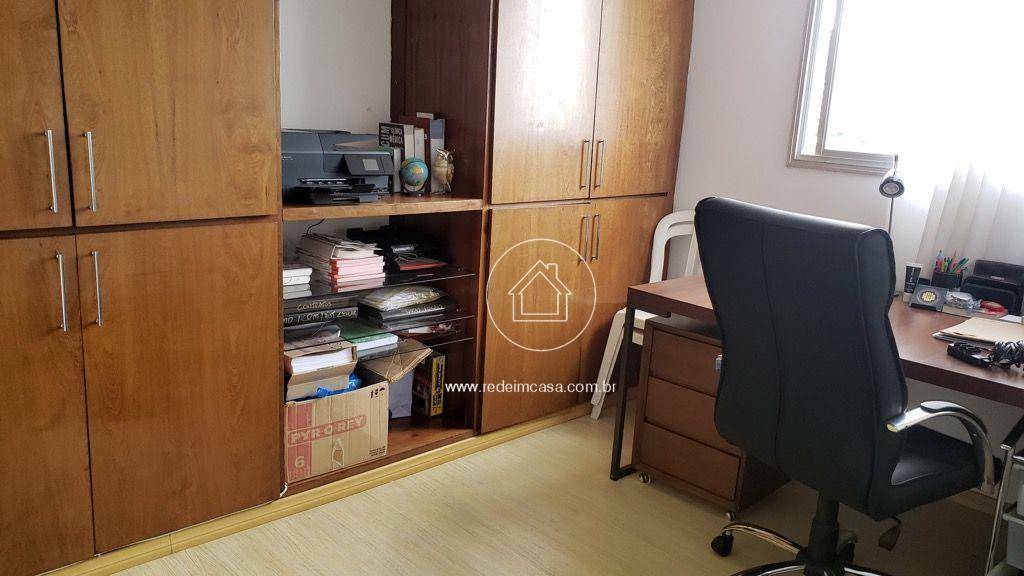 Apartamento à venda com 3 quartos, 95m² - Foto 17