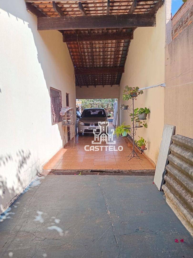 Casa à venda com 4 quartos, 300m² - Foto 19