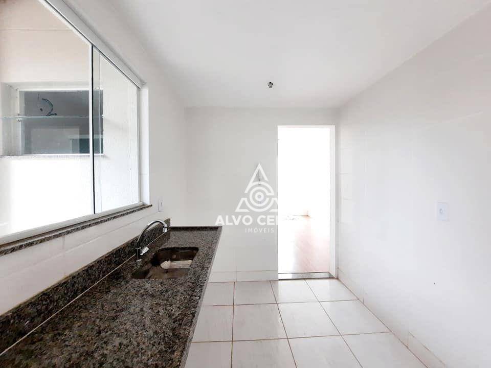 Apartamento à venda com 2 quartos, 77m² - Foto 1