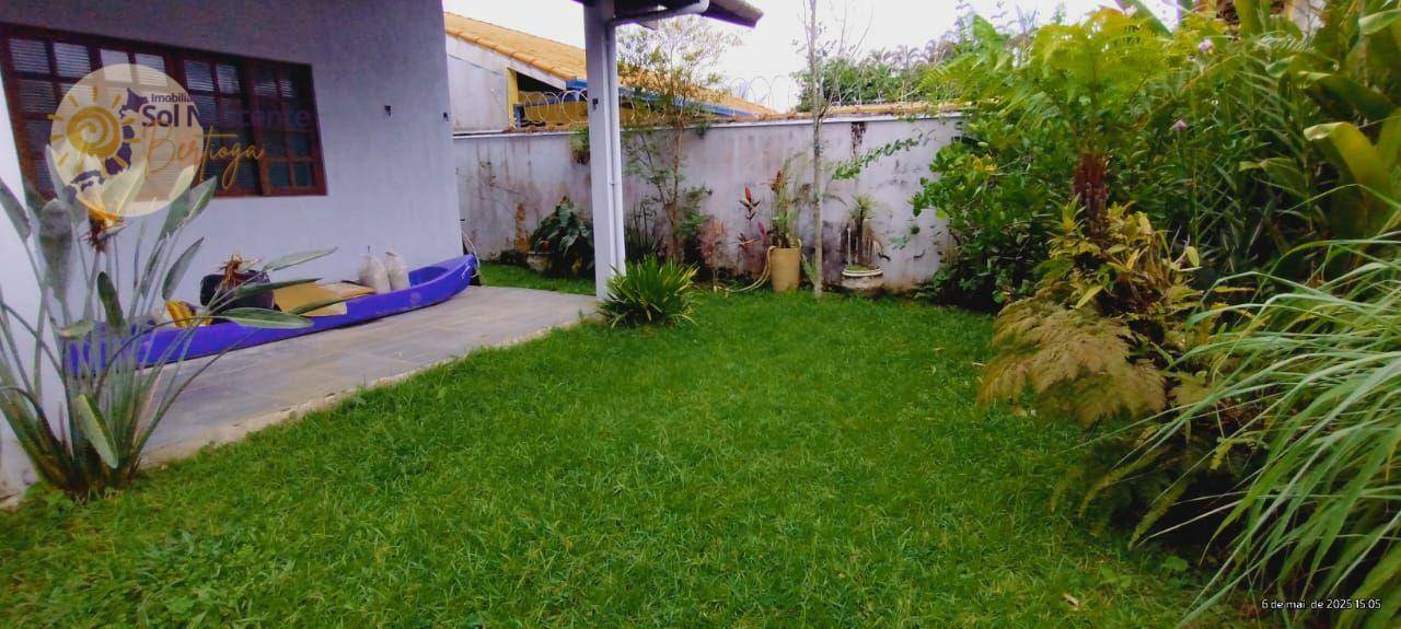 Casa para alugar com 3 quartos, 240m² - Foto 2