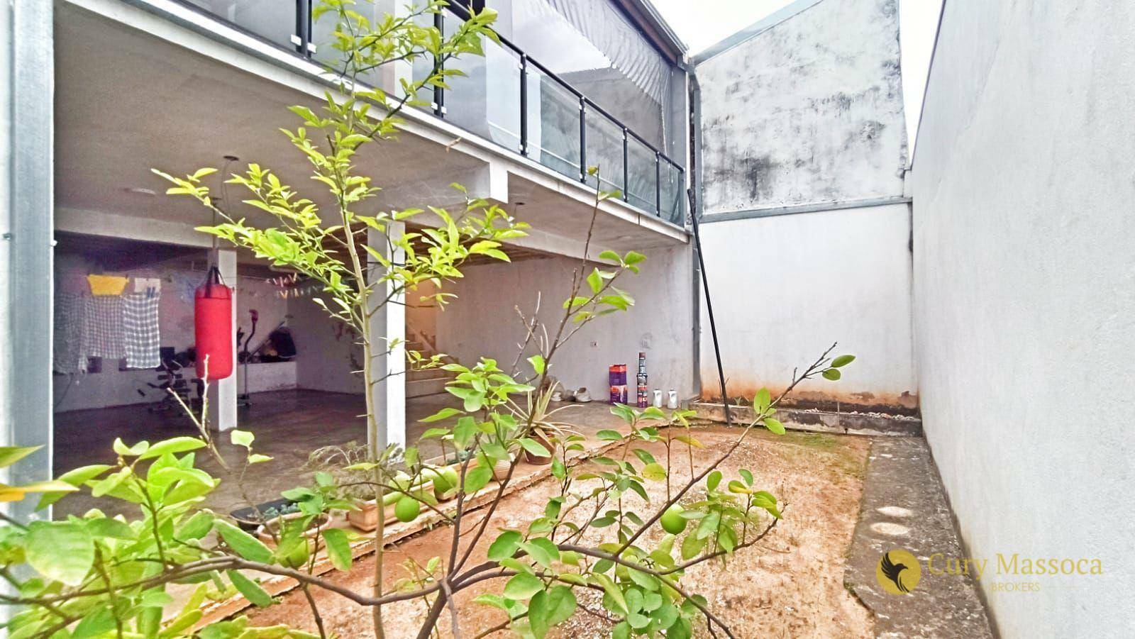 Casa à venda com 2 quartos, 215m² - Foto 26