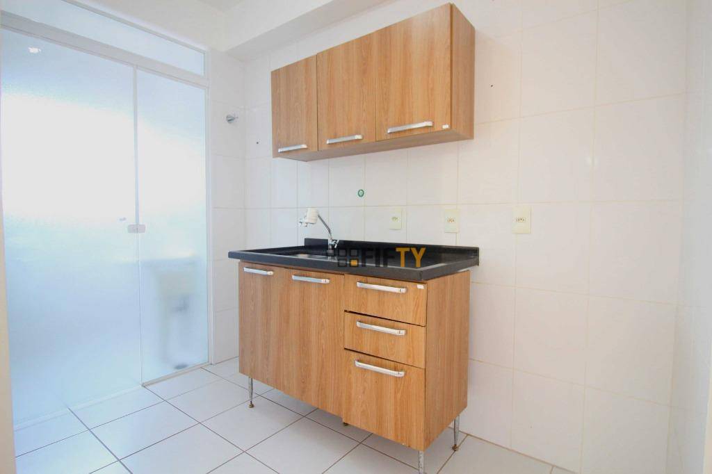 Apartamento à venda com 3 quartos, 87m² - Foto 4