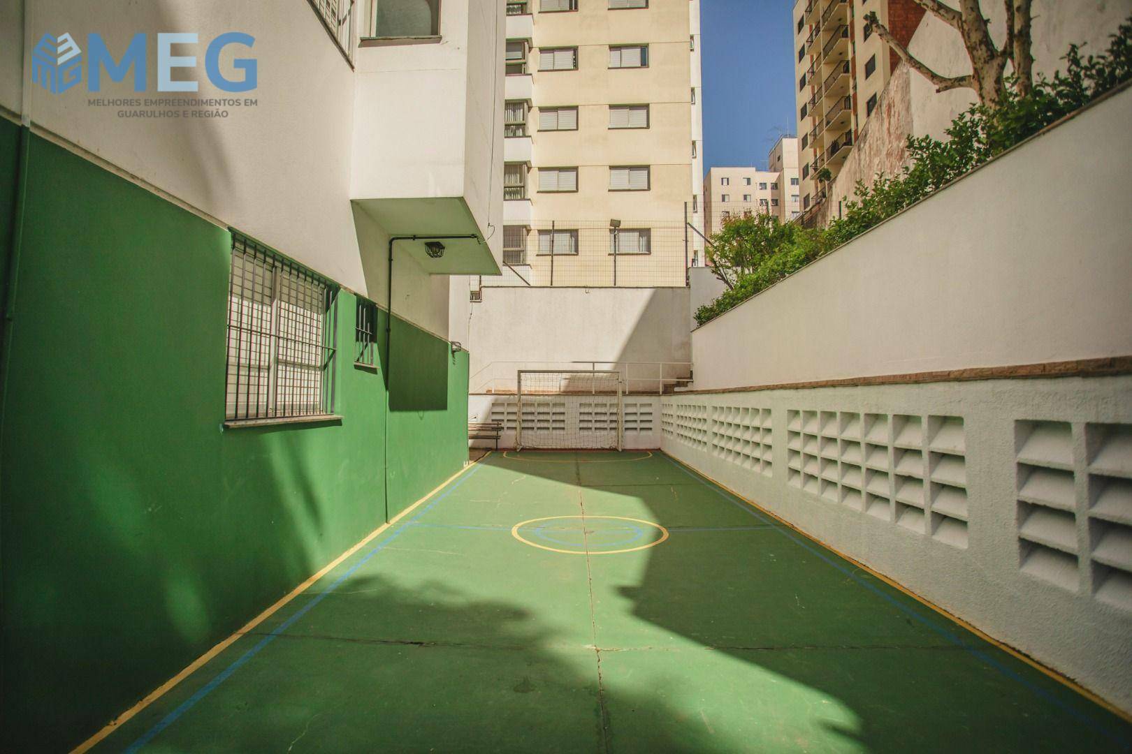 Apartamento à venda com 4 quartos, 140m² - Foto 29