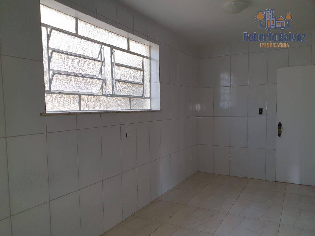 Casa à venda com 2 quartos, 85m² - Foto 12