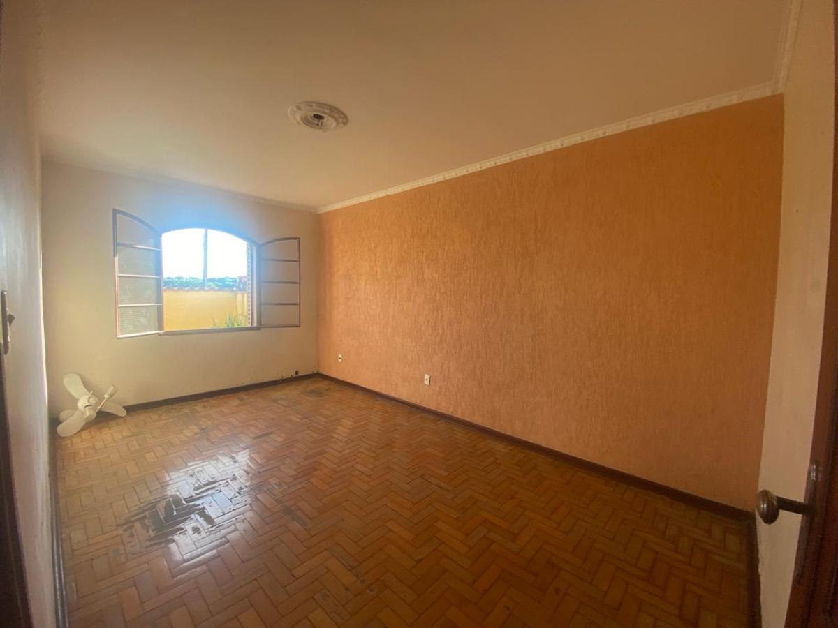 Casa à venda com 3 quartos, 160m² - Foto 6