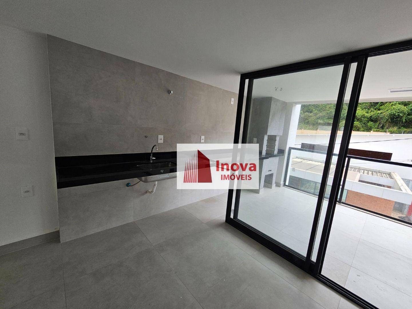 Apartamento à venda com 3 quartos, 160m² - Foto 6