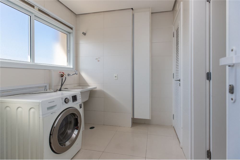 Apartamento à venda com 3 quartos, 157m² - Foto 19