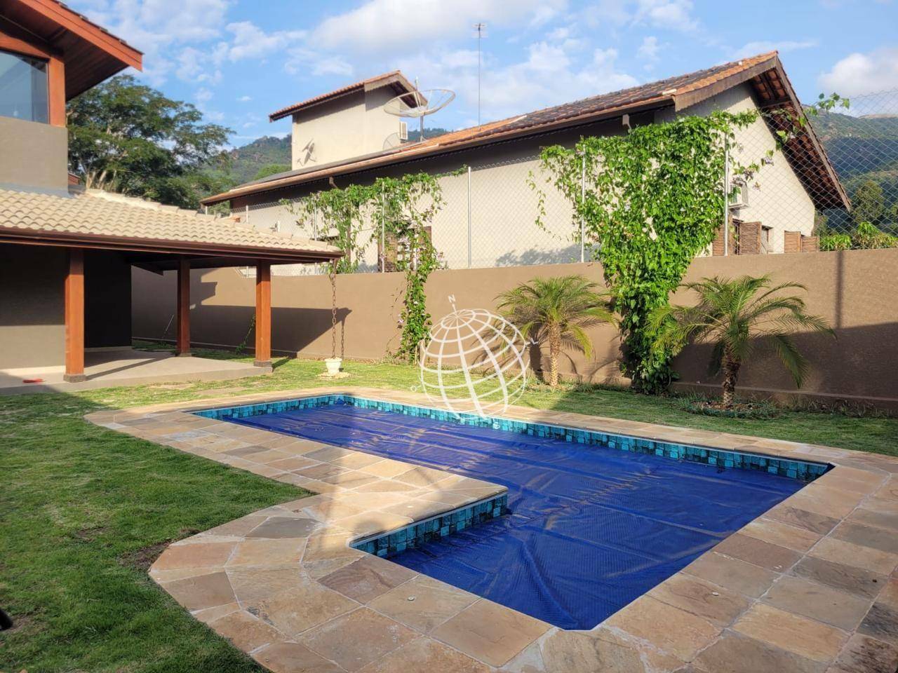 Casa de Condomínio à venda com 4 quartos, 476m² - Foto 28