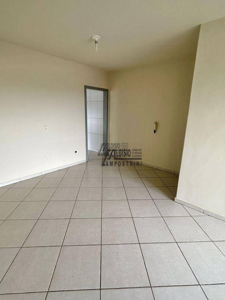 Apartamento à venda com 3 quartos, 80m² - Foto 3