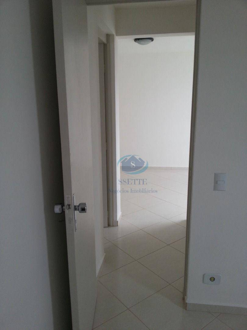 Apartamento à venda com 2 quartos, 60m² - Foto 5