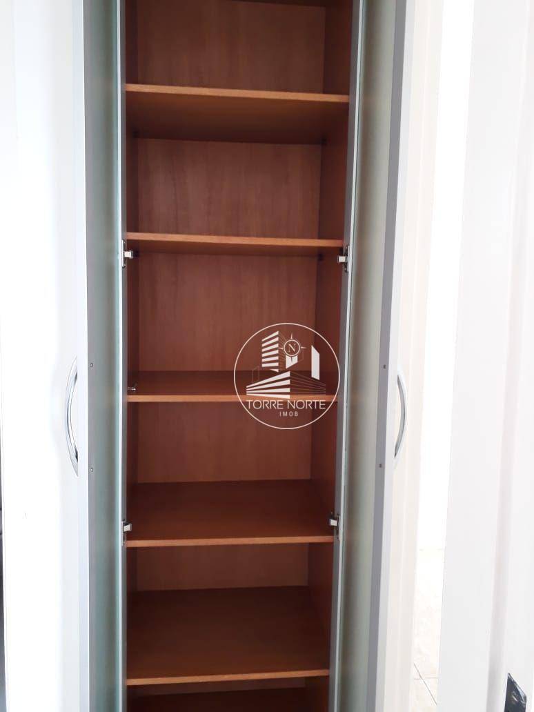 Apartamento à venda com 3 quartos, 76m² - Foto 11