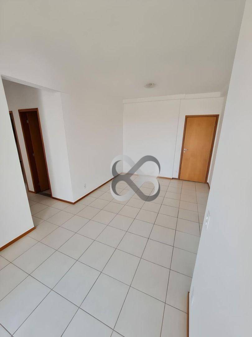 Apartamento à venda com 3 quartos, 70m² - Foto 3