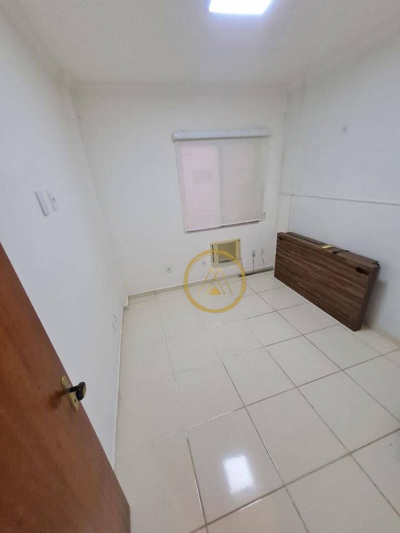 Apartamento à venda com 2 quartos, 64m² - Foto 11