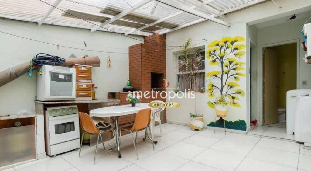 Sobrado à venda com 2 quartos, 140m² - Foto 32