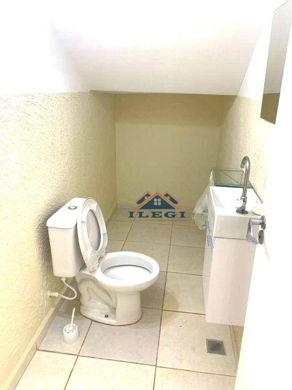 Casa de Condomínio à venda e aluguel com 3 quartos, 180m² - Foto 17