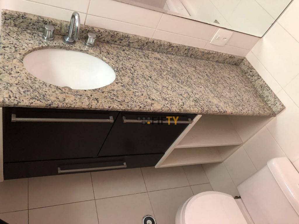 Apartamento para alugar com 3 quartos, 112m² - Foto 18