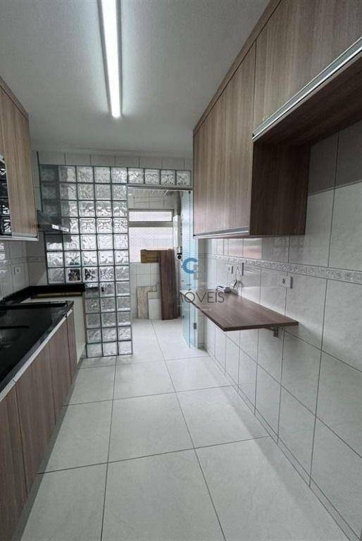 Apartamento à venda com 3 quartos, 70m² - Foto 18