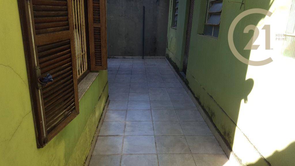 Casa à venda com 3 quartos, 350m² - Foto 25