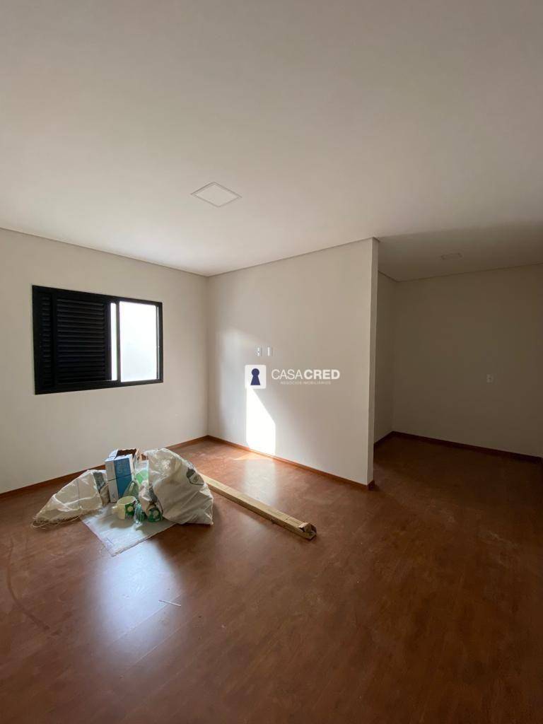 Casa à venda com 3 quartos, 165m² - Foto 11