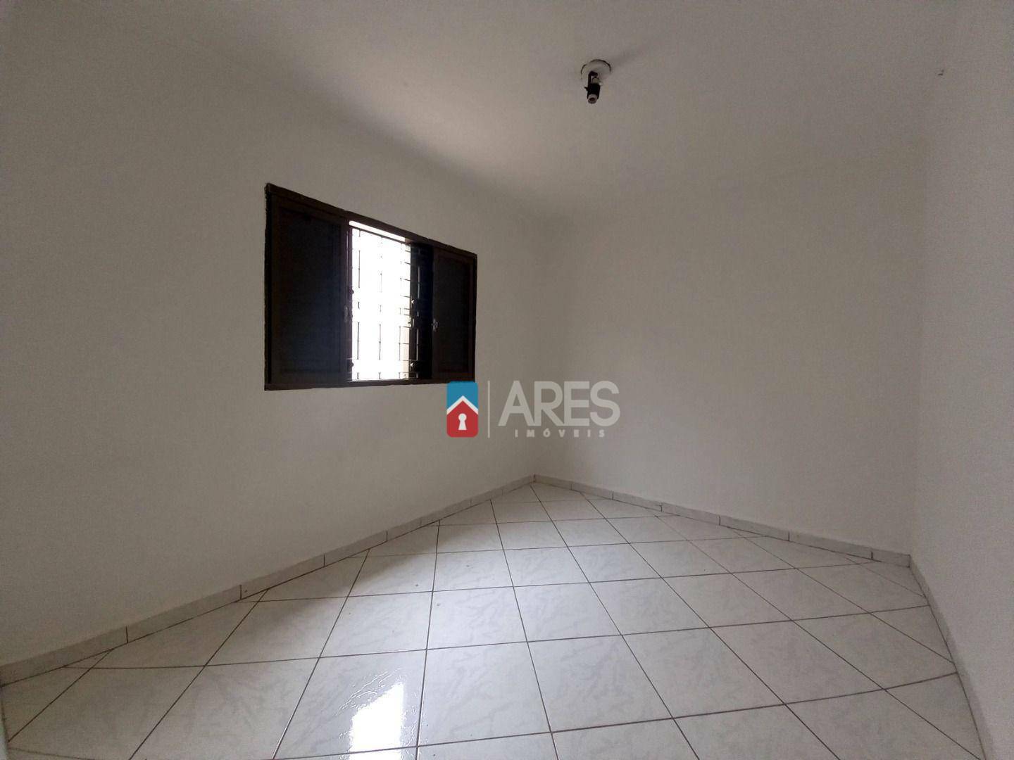 Casa à venda com 2 quartos, 150M2 - Foto 11