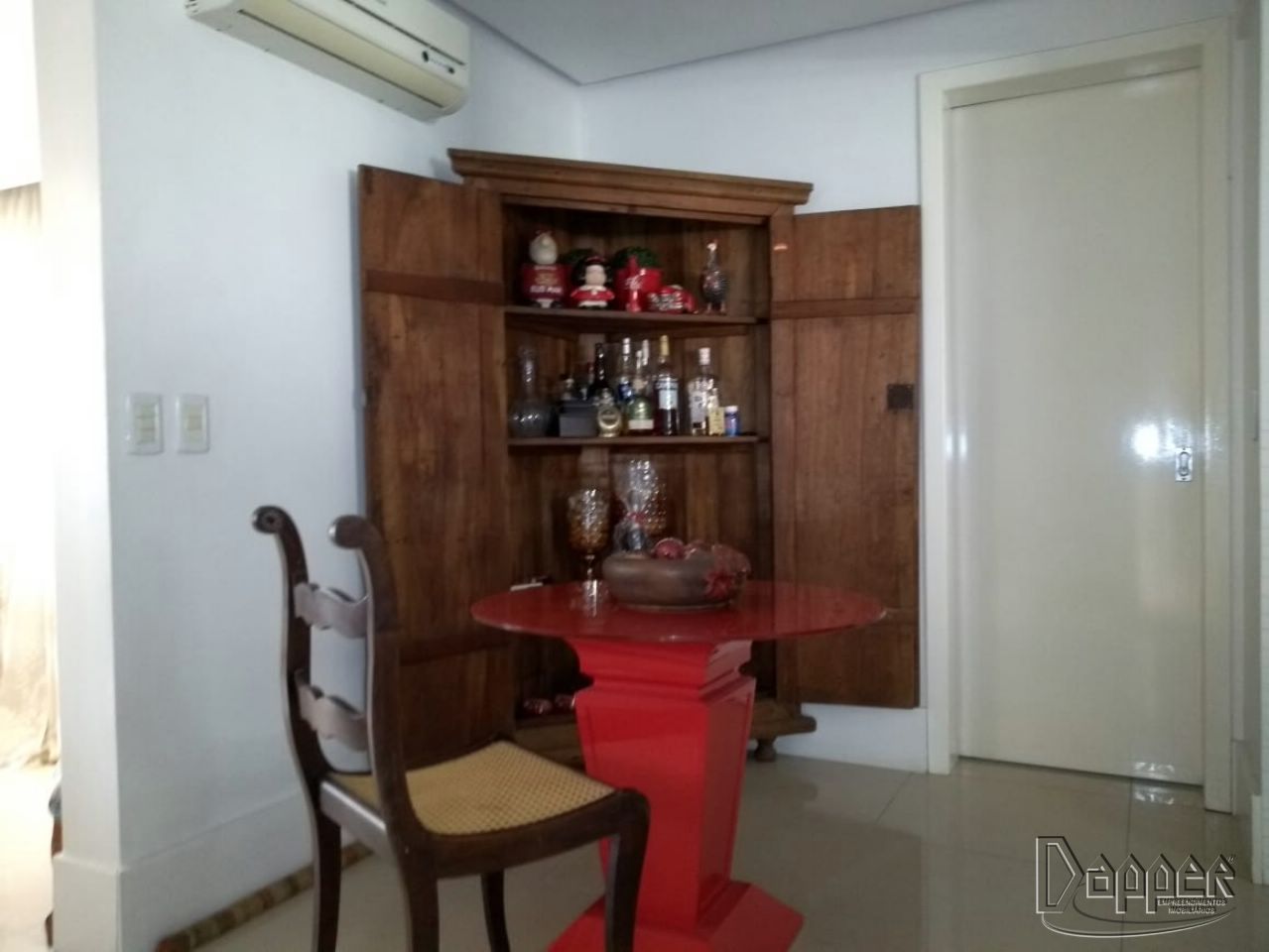 Casa à venda com 3 quartos, 244m² - Foto 19