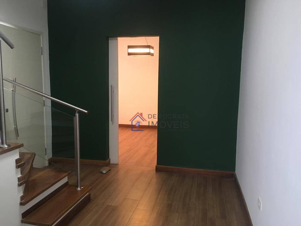 Sobrado à venda e aluguel com 3 quartos, 121m² - Foto 2