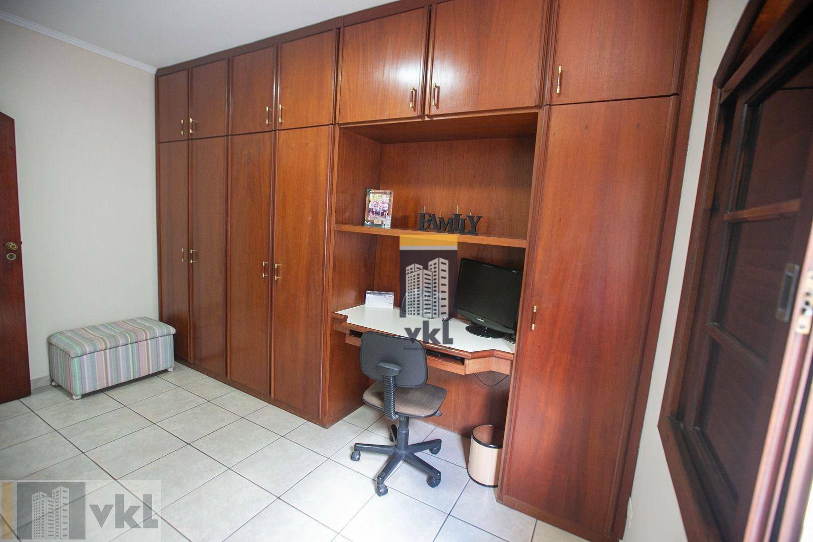 Sobrado à venda com 4 quartos, 372m² - Foto 71