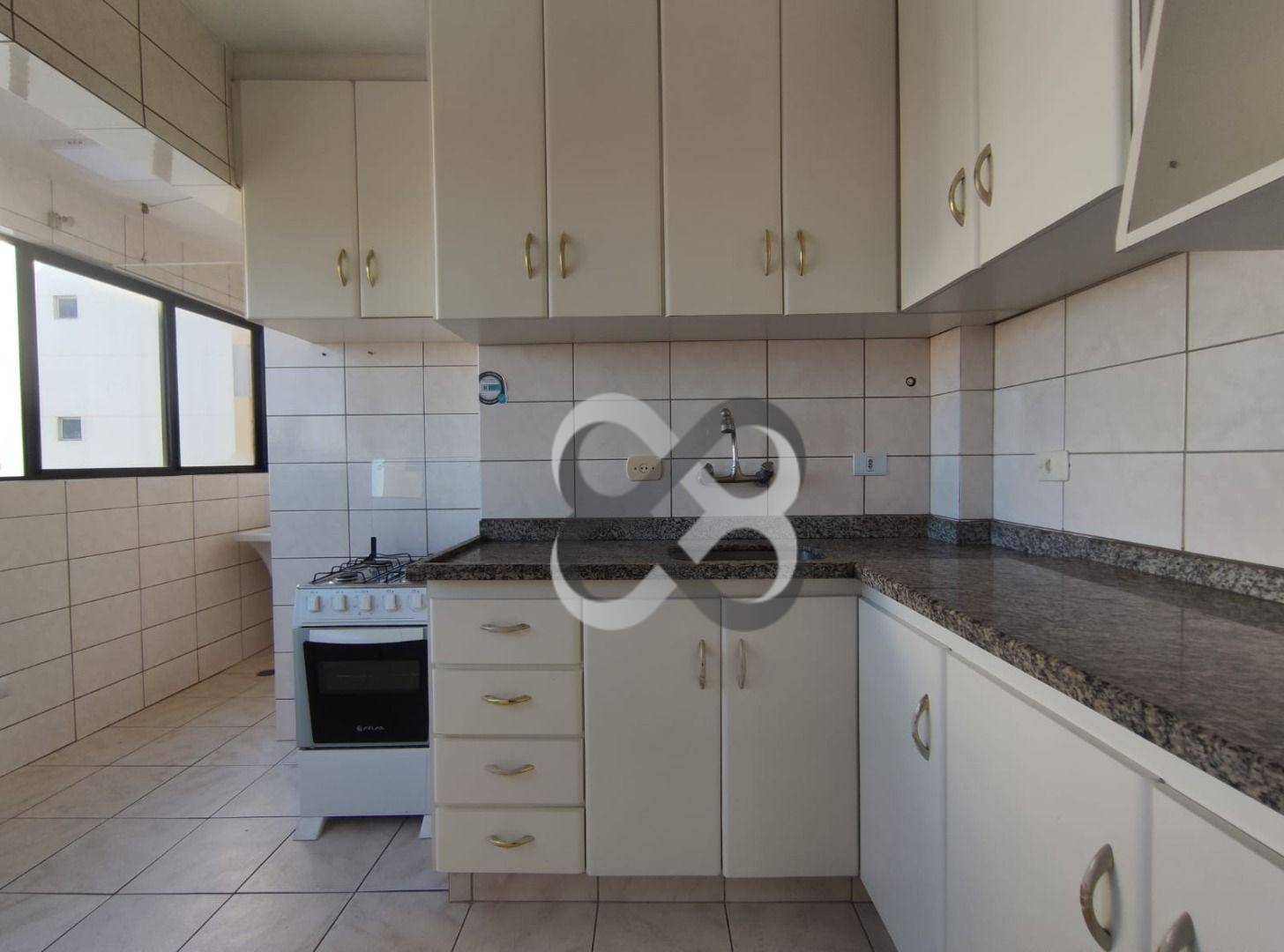 Apartamento para alugar com 3 quartos, 103m² - Foto 1