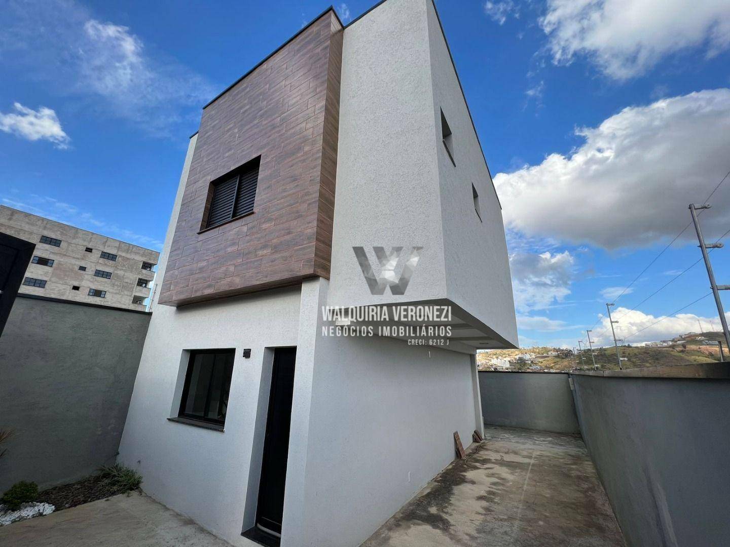 Casa à venda com 3 quartos, 105m² - Foto 10