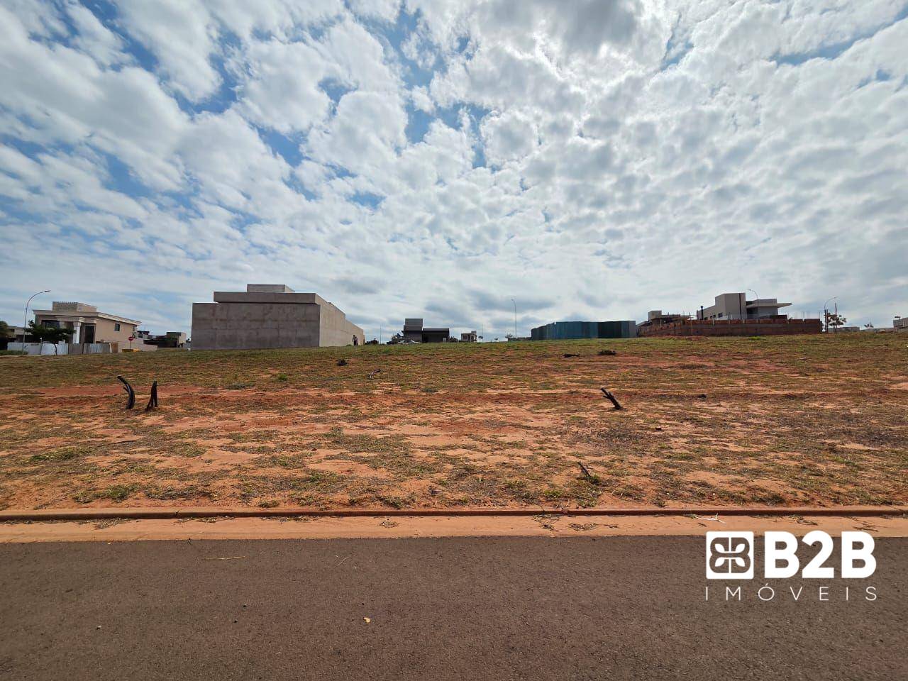 Loteamento e Condomínio, 322 m² - Foto 1